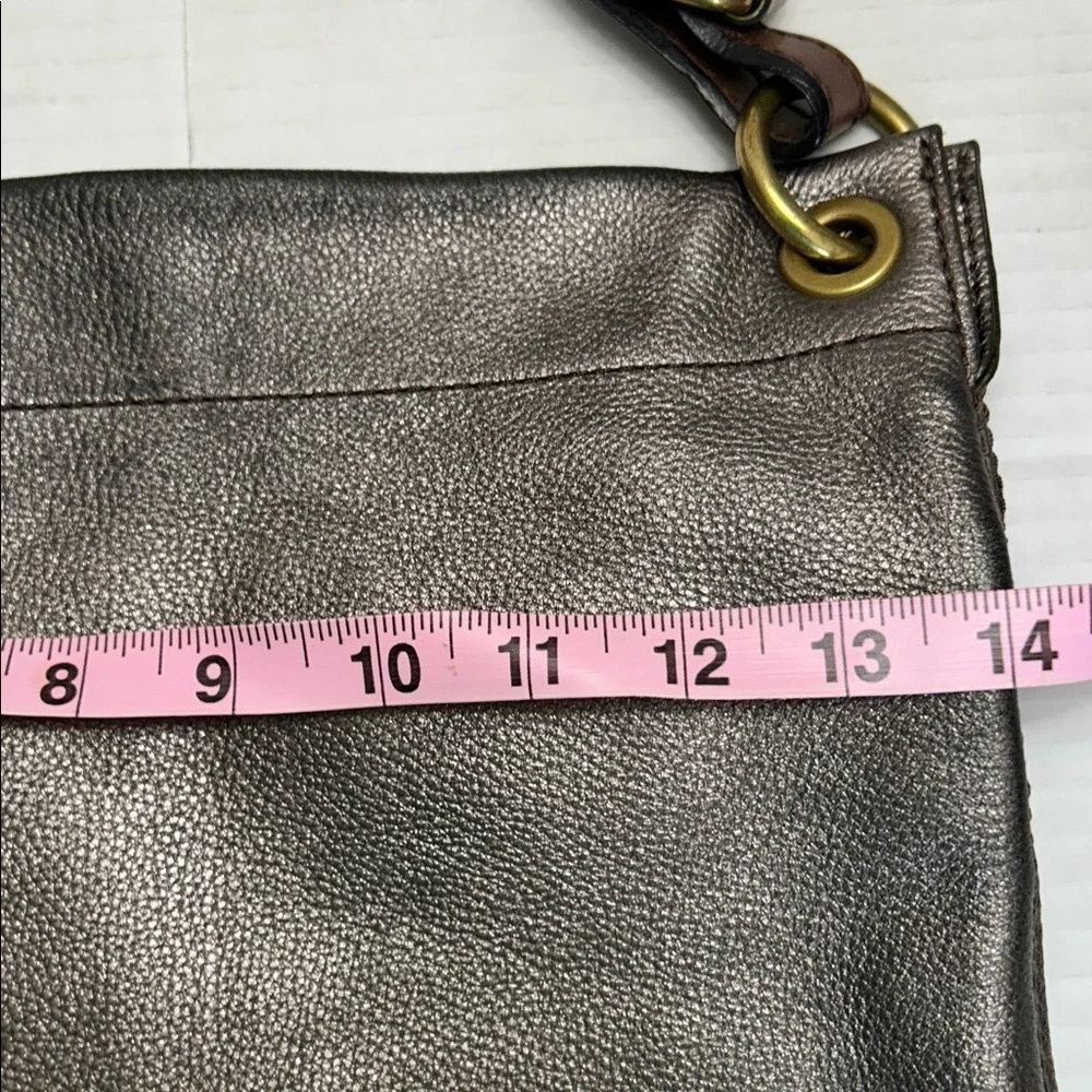 FOSSIL MADDOX EXPLORER HOBO METALLIC GRAY LEATHER SHOULDER BAG
